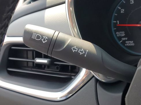 Used 2018 Chevrolet Equinox LT AWD/4WD image 11
