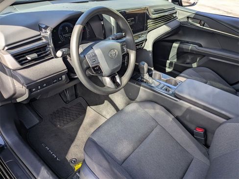 Used 2025 Toyota Camry LE image 17