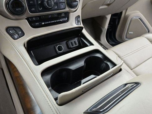 Used 2019 GMC Yukon Denali w/ Denali Ultimate Package image 19