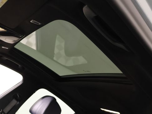 Used 2019 BMW M550i xDrive image 16