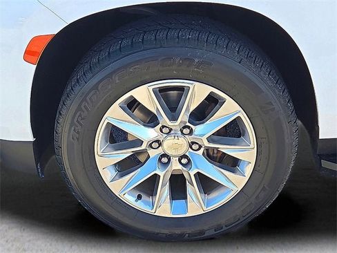 Used 2021 Chevrolet Tahoe Premier w/ Premium Package image 9