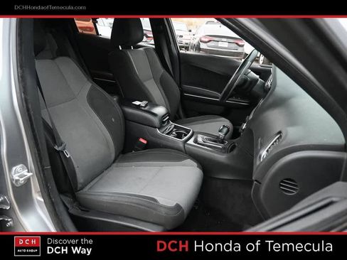 Used 2016 Dodge Charger SXT image 20