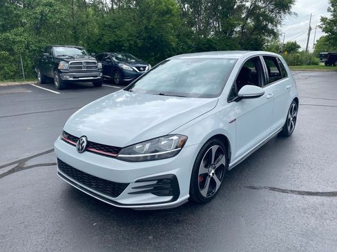 Used 2018 Volkswagen GTI S FWD image 3