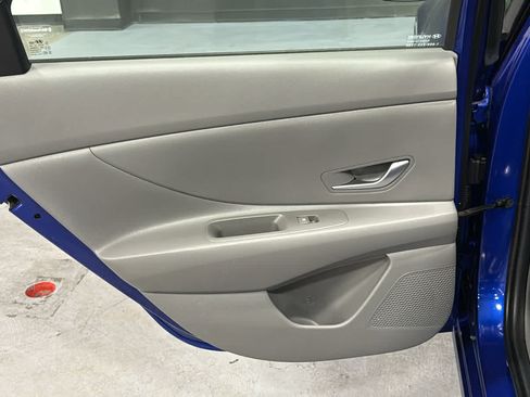Used 2024 Hyundai Elantra SEL FWD image 20
