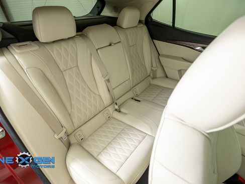 Used 2022 Buick Envision Avenir w/ Technology Package II FWD image 41