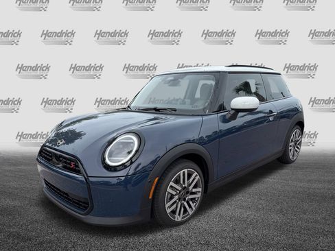 Used 2025 MINI Cooper S image 5
