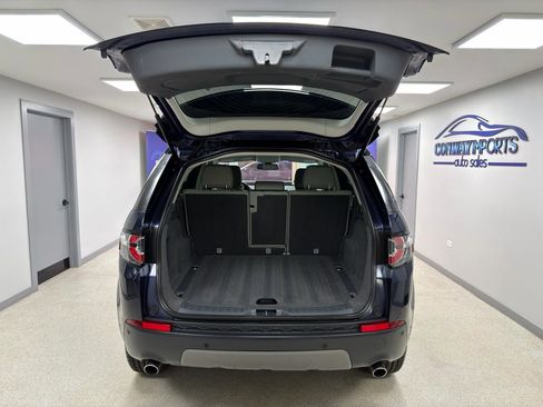 Used 2016 Land Rover Discovery Sport SE image 36