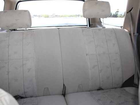 Used 2001 Toyota 4Runner SR5 AWD/4WD image 22