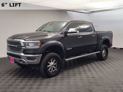 Used 2019 RAM 1500 Laramie AWD/4WD image 1