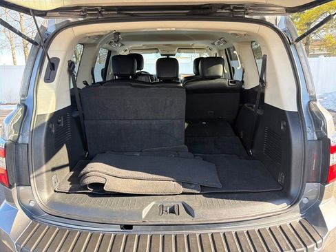 Used 2024 Nissan Armada SL image 25