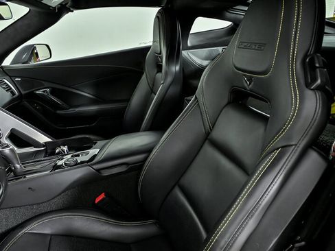 Used 2018 Chevrolet Corvette Z06 RWD image 23