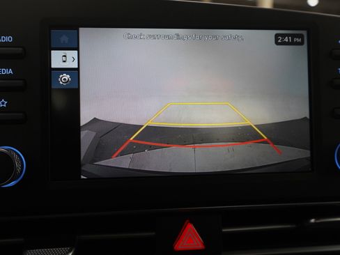 New 2025 Hyundai Elantra SE image 26