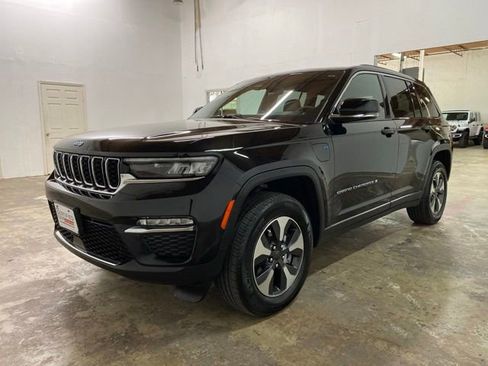 Used 2024 Jeep Grand Cherokee Limited 4xe AWD/4WD image 1