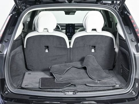 Used 2025 Volvo EX90 Plus AWD/4WD image 31