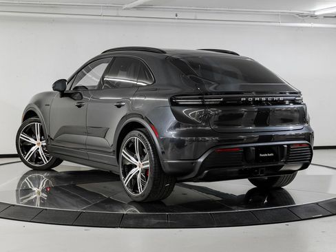 New 2026 Porsche Macan 4S Electric AWD/4WD image 3