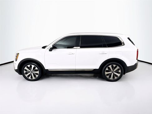 Used 2022 Kia Telluride EX w/ EX Premium Package FWD image 4