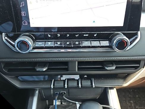 Used 2025 Chevrolet Colorado LT image 6