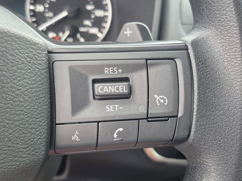 Certified 2025 Nissan Rogue S FWD image 31