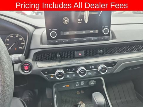 Used 2024 Honda CR-V EX image 7