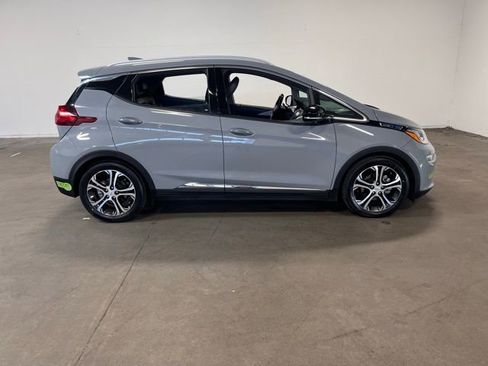 Used 2020 Chevrolet Bolt Premier w/ Infotainment Package image 2