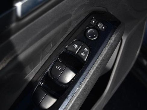 Certified 2024 Nissan Altima 2.0 SR image 9