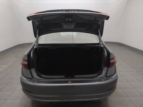 Used 2021 Volkswagen Jetta SE FWD image 29