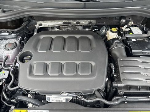 New 2026 Volkswagen Tiguan SE image 15