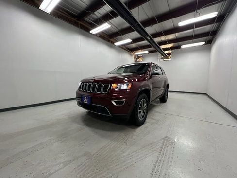 Used 2020 Jeep Grand Cherokee Limited w/ Trailer Tow Group IV image 4