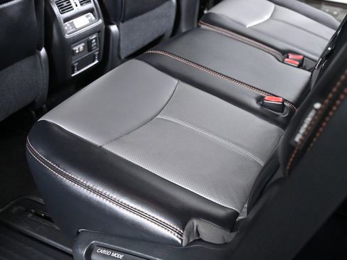 Used 2019 Nissan Pathfinder SL image 30