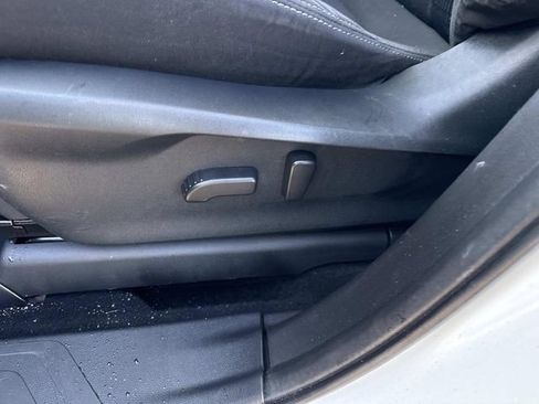 Used 2019 Subaru Ascent Premium image 21