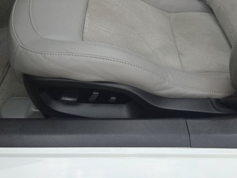 Used 2018 Chevrolet Corvette Stingray Convertible w/ 2LT Preferred Equipment Group RWD image 12