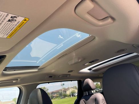New 2027 Kia Carnival SX Prestige FWD image 10