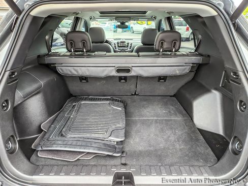 Used 2018 Chevrolet Equinox Premier FWD image 28