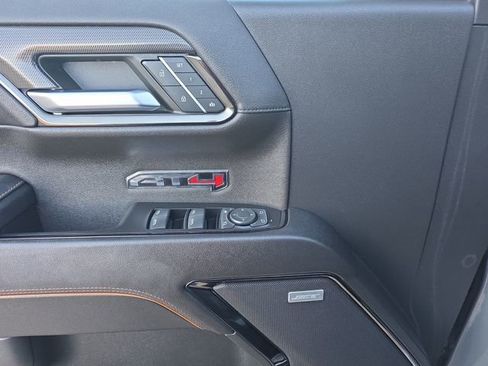 Used 2023 GMC Sierra 1500 AT4 w/ Technology Package AWD/4WD image 11