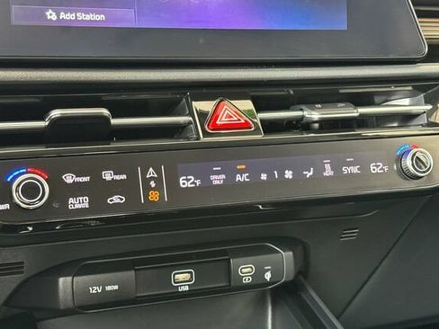 Used 2023 Kia Niro Wind FWD image 21