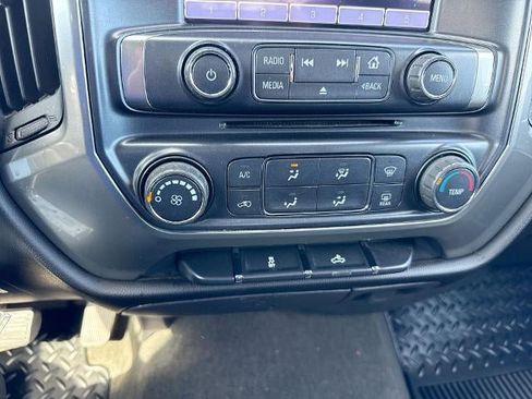 Certified 2018 Chevrolet Silverado 1500 LT w/ Trailering Package image 11