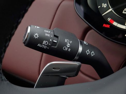 New 2026 Land Rover Range Rover SE image 14