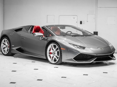 Used 2016 Lamborghini Huracan LP 610-4 image 3