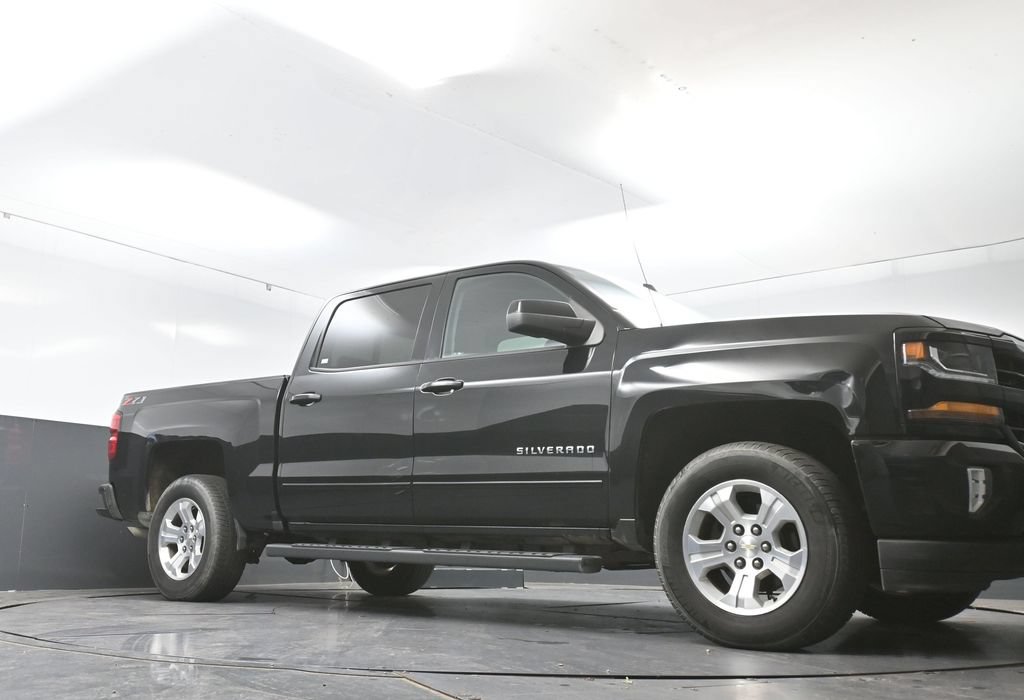 Used 2018 Chevrolet Silverado 1500 LT w/ All Star Edition AWD/4WD image 49