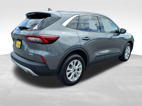 Certified 2023 Ford Escape Active AWD/4WD image 12