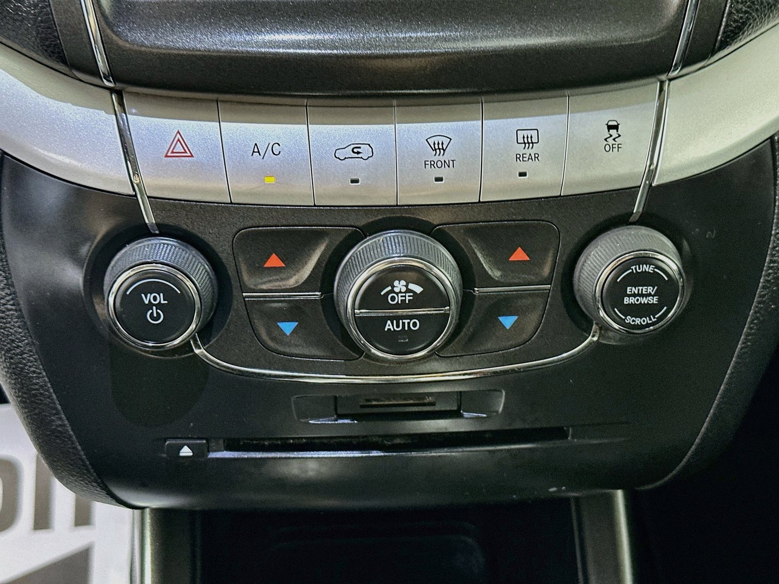 Used 2019 Dodge Journey GT AWD/4WD image 14
