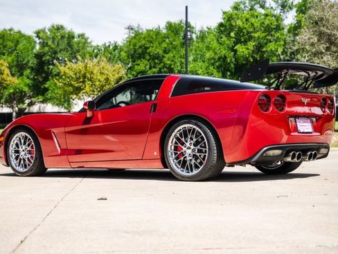 Used 2008 Chevrolet Corvette Coupe w/ Preferred Equipment Group RWD image 43