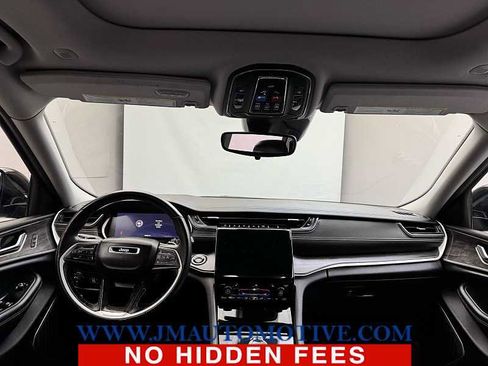 Used 2021 Jeep Grand Cherokee L Limited image 12