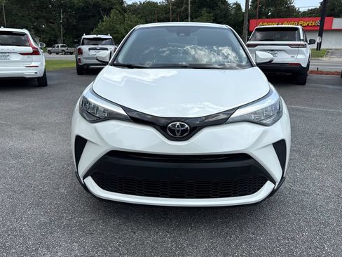 Used 2021 Toyota C-HR LE FWD image 8