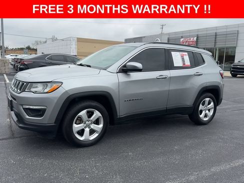 Used 2019 Jeep Compass Latitude w/ Popular Equipment Group FWD image 4