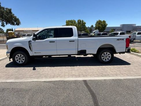 Used 2024 Ford F250 XLT AWD/4WD image 5