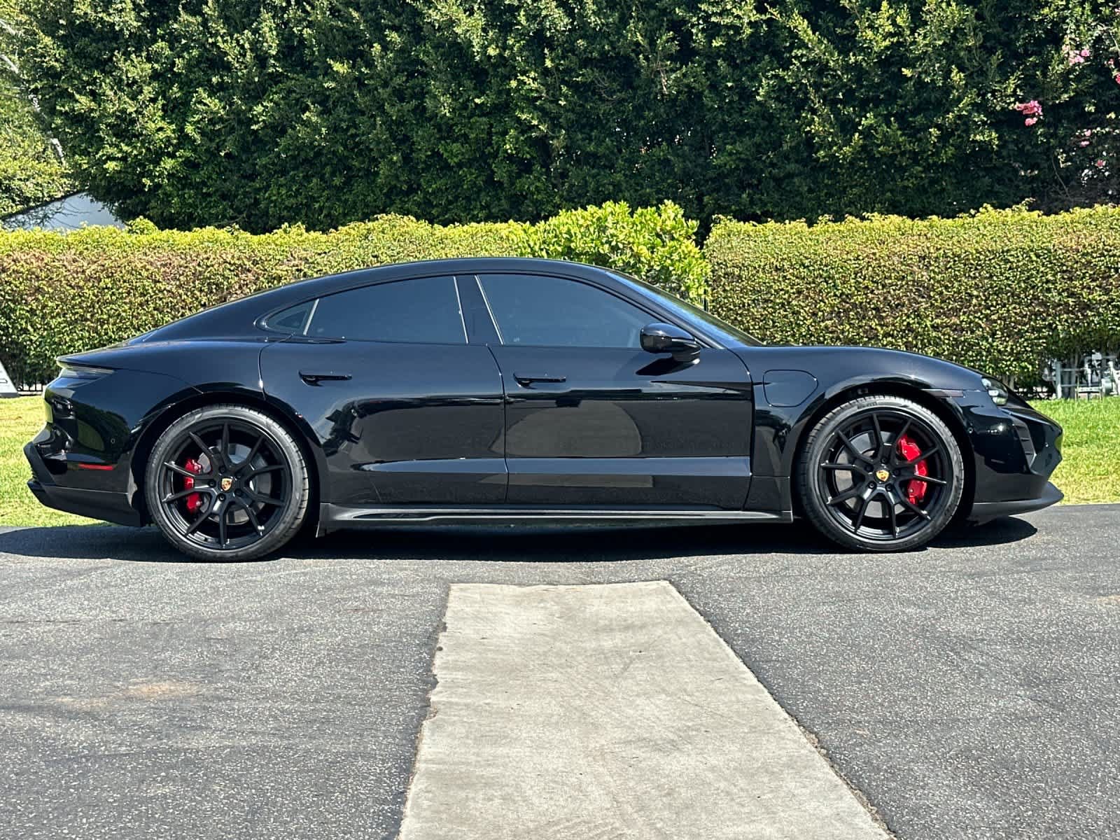 Certified 2024 Porsche Taycan GTS AWD/4WD image 9