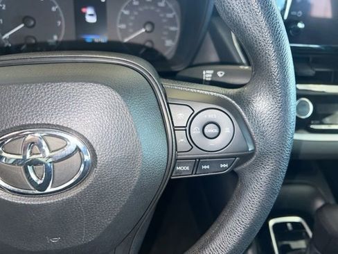 Used 2023 Toyota Corolla LE FWD image 19