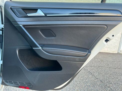 Used 2015 Volkswagen Golf TDI SEL w/ Lighting Package (SEL) image 16