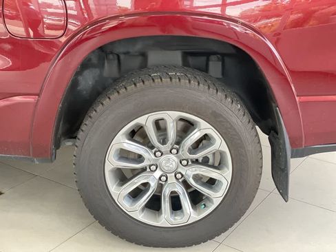 Used 2019 RAM 1500 Laramie w/ Sport Appearance Package AWD/4WD image 13